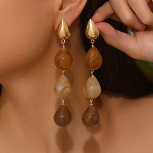 1 Pair Gold-Tone Brown & Cream Teardrop Dangle Earrings